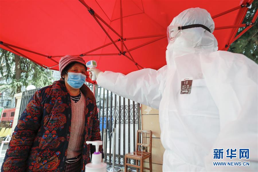 （聚焦疫情防控&middot;圖文互動(dòng)）（2）篩查防護(hù)嚴(yán)格 門診有序增開&mdash;&mdash;武漢部分醫(yī)院走訪見聞