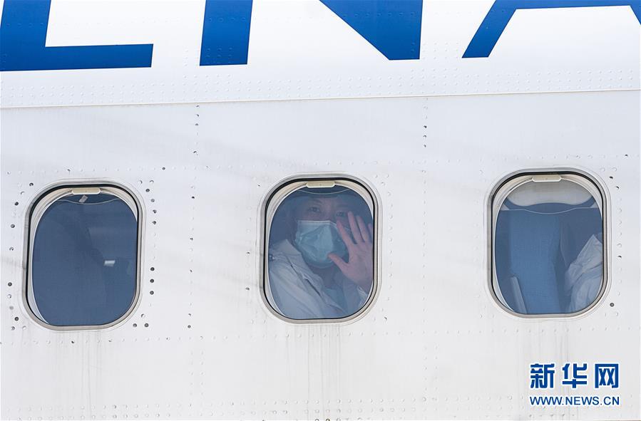 （新華全媒頭條&middot;圖文互動）（7）最美逆行者，武漢永遠(yuǎn)記得你！&mdash;&mdash;首批援鄂醫(yī)療隊(duì)返程紀(jì)實(shí)