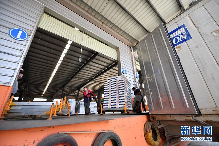 （聚焦復(fù)工復(fù)產(chǎn)&middot;圖文互動(dòng)）（4）記者手記：戰(zhàn)&ldquo;疫&rdquo;中增長(zhǎng)，這些企業(yè)做對(duì)了什么？