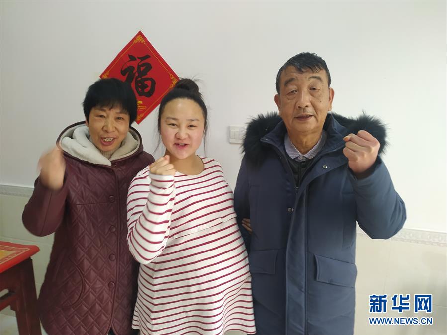 （一線抗疫群英譜&middot;圖文互動）（4）羅文浩：&ldquo;女兒，你的名字里有溫暖，有榮光！&rdquo;