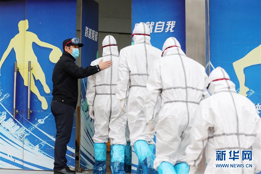 （習近平致敬的戰(zhàn)&ldquo;疫&rdquo;英雄&middot;公安干警篇&middot;圖文互動）（2）他們，抗疫一線鑄警魂