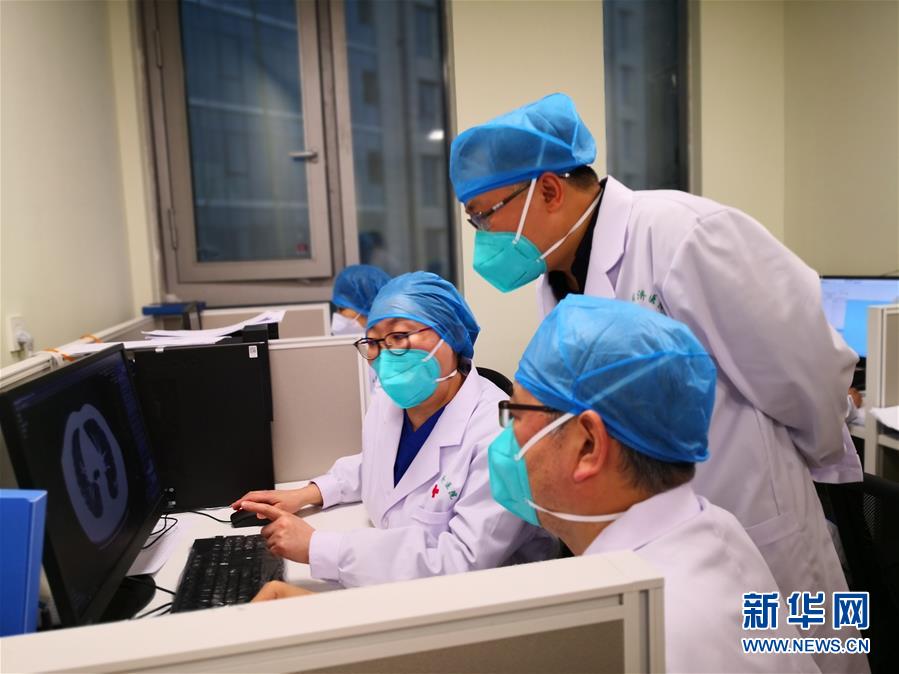 （一線(xiàn)抗疫群英譜&middot;圖文互動(dòng)）一名白衣天使的&ldquo;逆行&rdquo;沖鋒&mdash;&mdash;記泰康同濟(jì)醫(yī)院感染十三科醫(yī)生石蕊