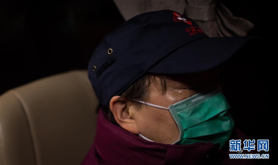 （新華全媒頭條&middot;習(xí)近平致敬的戰(zhàn)&ldquo;疫&rdquo;英雄&middot;武漢人民篇&middot;圖文互動(dòng)）（11）壯哉，大武漢&mdash;&mdash;獻(xiàn)給英雄的武漢人民