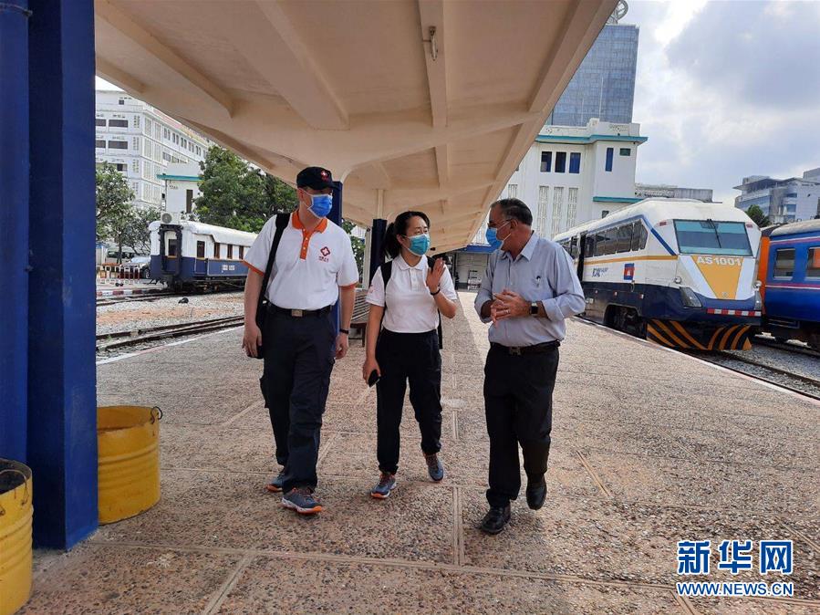 （國際疫情&middot;圖文互動(dòng)）（8）&ldquo;工作忙碌又細(xì)致，經(jīng)驗(yàn)豐富又專業(yè)&rdquo;&mdash;&mdash;一名柬埔寨青年眼中的中國援柬抗疫醫(yī)療專家組