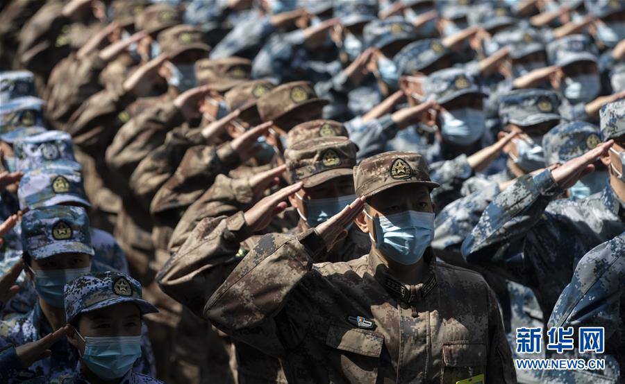 (圖文互動)(1)經(jīng)中央軍委主席習(xí)近平批準(zhǔn) 軍隊(duì)支援湖北醫(yī)療隊(duì)圓滿完成任務(wù)回撤