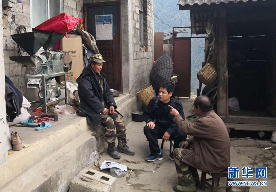 (在習(xí)近平新時(shí)代中國特色社會(huì)主義思想指引下——新時(shí)代新作為新篇章·習(xí)近平總書記關(guān)切事·圖文互動(dòng))(5)啃下最后的硬骨頭——脫貧攻堅(jiān)掛牌督戰(zhàn)進(jìn)行時(shí)