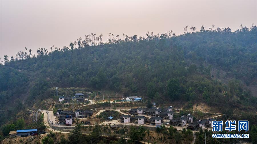 （決戰(zhàn)決勝脫貧攻堅&middot;圖文互動）（10）&ldquo;孩子再也不用學打獵了&rdquo;&mdash;&mdash;拉祜族女獵手告別狩獵