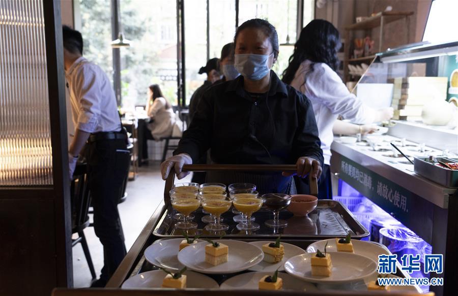 （圖文互動(dòng)）（4）火鍋與分餐制&ldquo;同行&rdquo;&mdash;&mdash;四川成都餐飲新風(fēng)尚觀察