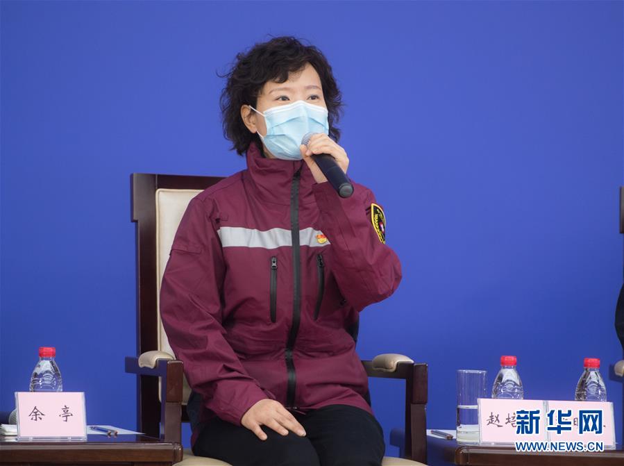 （聚焦疫情防控&middot;圖文互動）（5）分秒必爭！一切為了治病救人&mdash;&mdash;中國抗疫生命至上的生動實踐