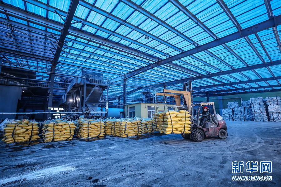 (在習(xí)近平新時(shí)代中國特色社會(huì)主義思想指引下——新時(shí)代新作為新篇章·習(xí)近平總書記關(guān)切事·圖文互動(dòng))(3)春耕忙 信心足——谷雨時(shí)節(jié)走馬東北直擊糧事