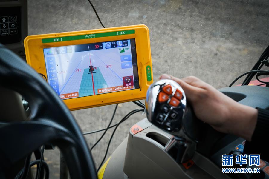 (在習(xí)近平新時(shí)代中國特色社會(huì)主義思想指引下——新時(shí)代新作為新篇章·習(xí)近平總書記關(guān)切事·圖文互動(dòng))(12)春耕忙 信心足——谷雨時(shí)節(jié)走馬東北直擊糧事