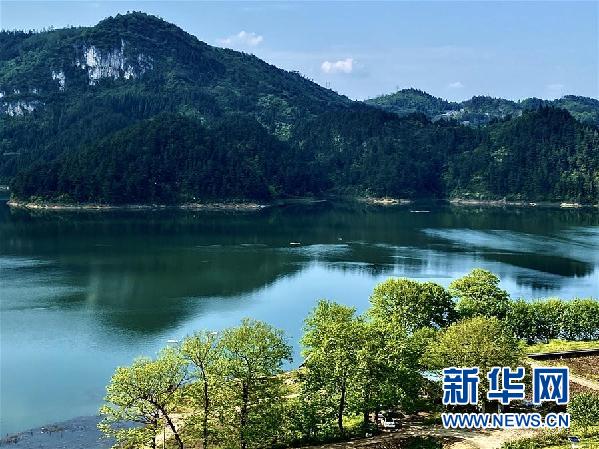 (新華網(wǎng)·圖文互動(dòng))(2)記者手記:“深閨之美”孕育深情之歌