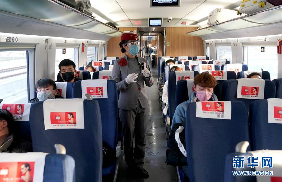 （聚焦疫情防控&middot;圖文互動(dòng)）（5）團(tuán)結(jié)起來！我們?nèi)f眾一心！&mdash;&mdash;中國抗疫人民力量的生動(dòng)實(shí)踐