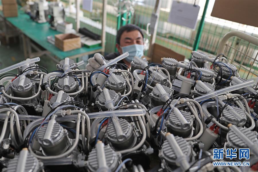 （聚焦疫情防控&middot;圖文互動(dòng)）（10）團(tuán)結(jié)起來！我們?nèi)f眾一心！&mdash;&mdash;中國抗疫人民力量的生動(dòng)實(shí)踐