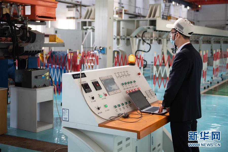 (圖文互動(dòng))(2)在奮斗中“起浮”——記中國(guó)自主磁浮列車的青春力量