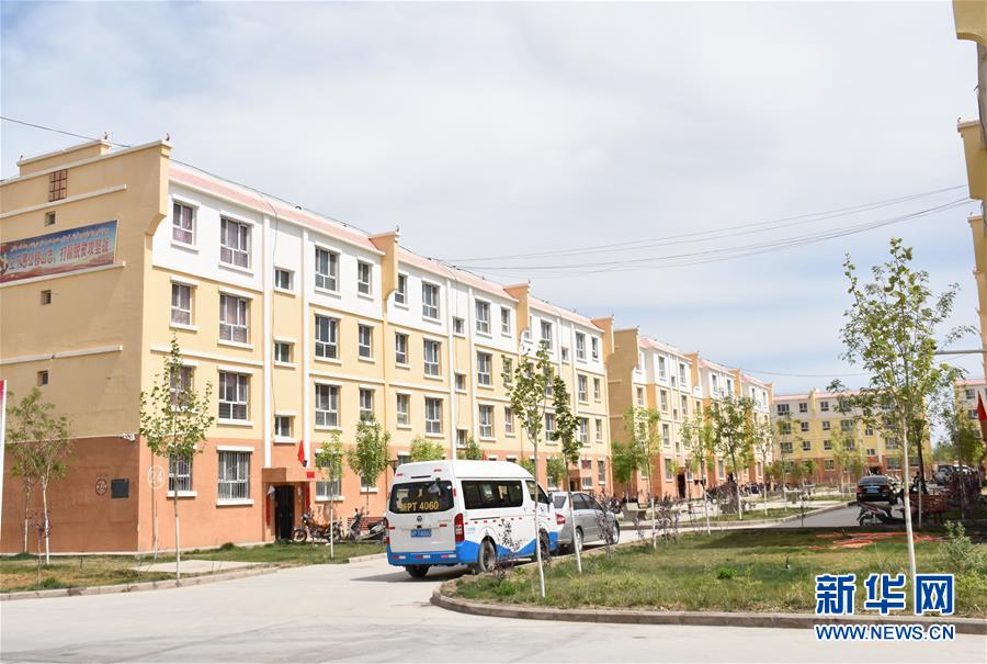 (決戰(zhàn)決勝脫貧攻堅·圖文互動)(5)從高原牧區(qū)走入現(xiàn)代社區(qū)——探訪帕米爾高原搬遷牧民的新生活