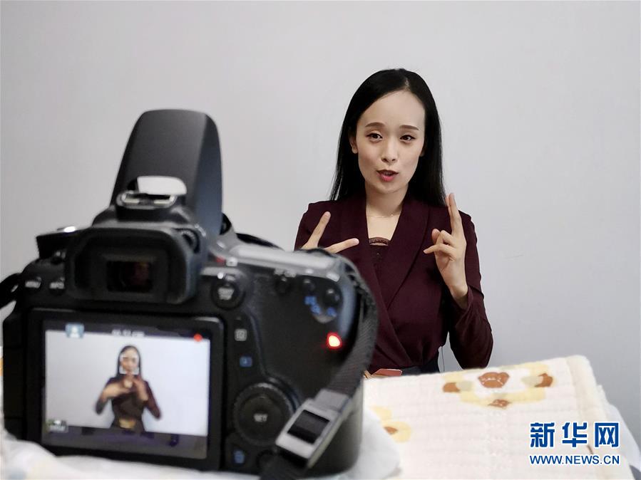 （在習(xí)近平新時代中國特色社會主義思想指引下&mdash;&mdash;新時代新作為新篇章&middot;習(xí)近平總書記關(guān)切事&middot;圖文互動）（4）增強困難群眾對疫情影響的抵抗力