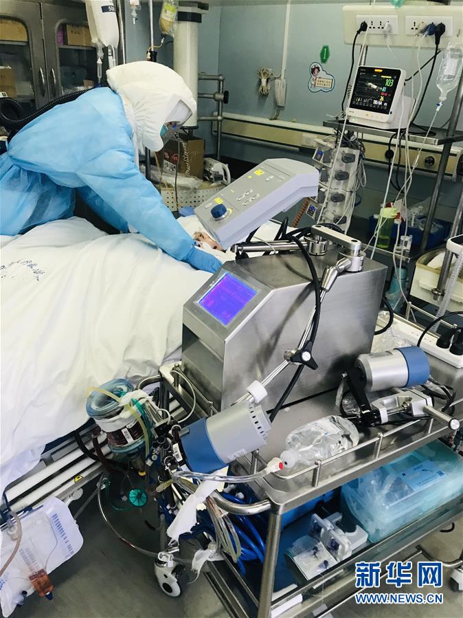 （新華全媒頭條&middot;圖文互動）（4）&ldquo;我看不見你的樣子，但我知道你是誰&rdquo;&mdash;&mdash;寫在國際護士節(jié)來臨之際