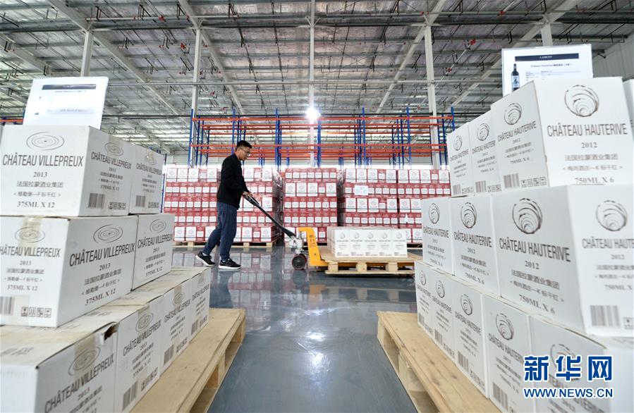 (新華全媒頭條·兩會(huì)精神看落實(shí)·圖文互動(dòng))(3)培育新機(jī) 開(kāi)辟新局——落實(shí)全國(guó)兩會(huì)精神激發(fā)經(jīng)濟(jì)發(fā)展新動(dòng)能述評(píng)