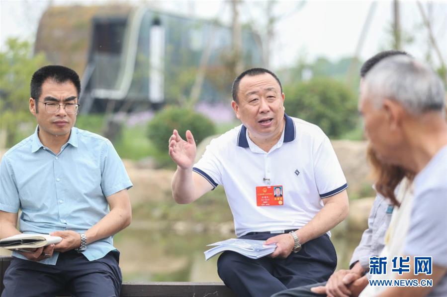 （新華全媒頭條&middot;兩會精神看落實&middot;圖文互動）（2）整體謀劃、系統(tǒng)升級、全面提升&mdash;&mdash;落實全國兩會精神織牢織密公共衛(wèi)生防護網(wǎng)