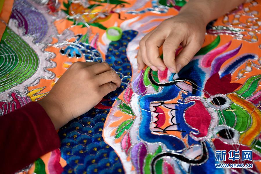 （決戰(zhàn)決勝脫貧攻堅&middot;聚焦三區(qū)三州&middot;圖文互動）（5）號角聲里看于田&mdash;&mdash;來自庫爾班大叔故鄉(xiāng)的脫貧報告