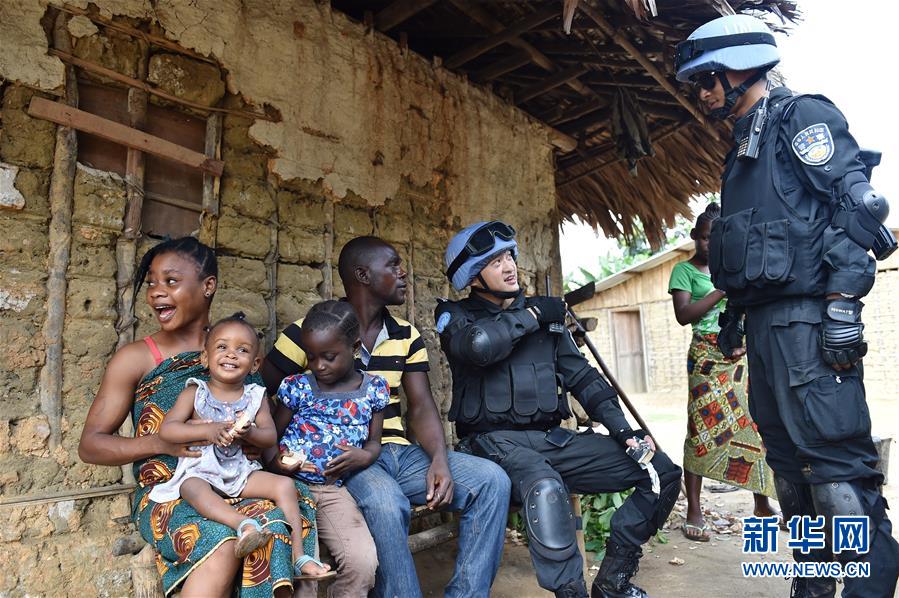 (新華全媒頭條·圖文互動(dòng))(13)崢嶸歲月30年 中國藍(lán)盔衛(wèi)和平