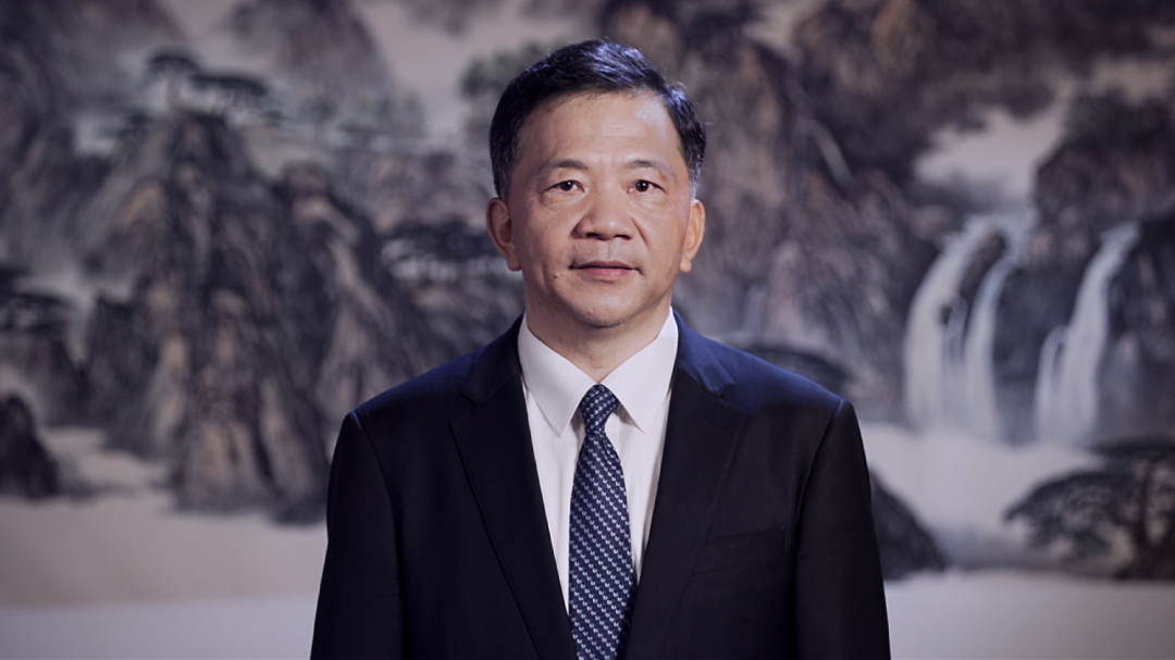 中宣部副部長(zhǎng)  中央廣播電視總臺(tái)臺(tái)長(zhǎng)、總編輯   慎海雄