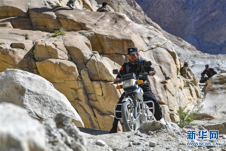 （新華全媒頭條&middot;圖文互動）（12）飛吧，&ldquo;帕米爾雄鷹&rdquo;！