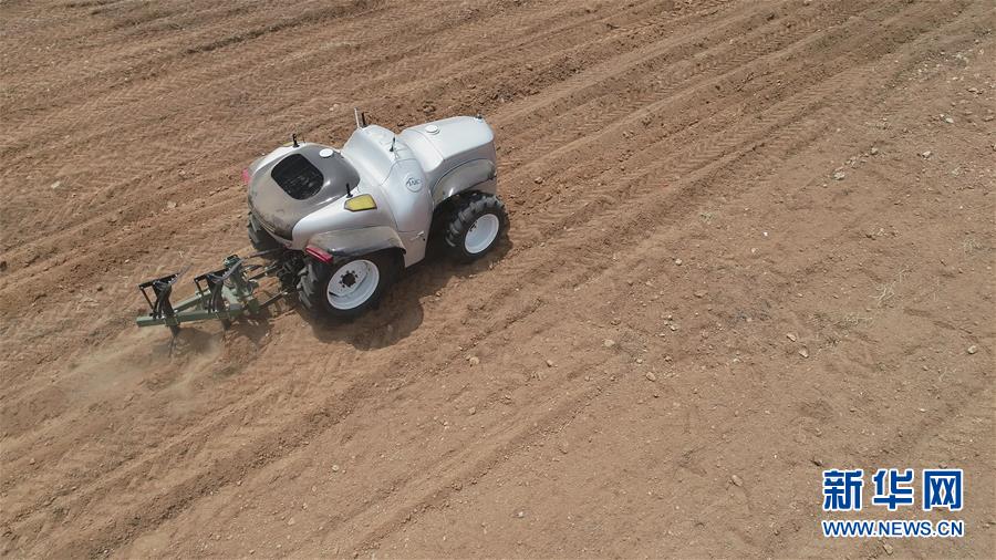 (來(lái)自一線(xiàn)的調(diào)查報(bào)告·圖文互動(dòng))(1)從“共和國(guó)長(zhǎng)子”到“新時(shí)代尖兵”——洛陽(yáng)市推動(dòng)老工業(yè)基地高質(zhì)量發(fā)展見(jiàn)聞