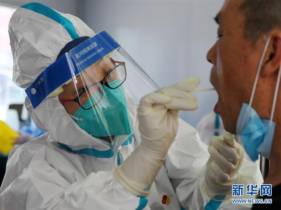 （新華全媒頭條&middot;圖文互動(dòng)）（7）首都再戰(zhàn)&ldquo;疫&rdquo;，難忘40天&mdash;&mdash;寫在北京應(yīng)急響應(yīng)級(jí)別降級(jí)之際 