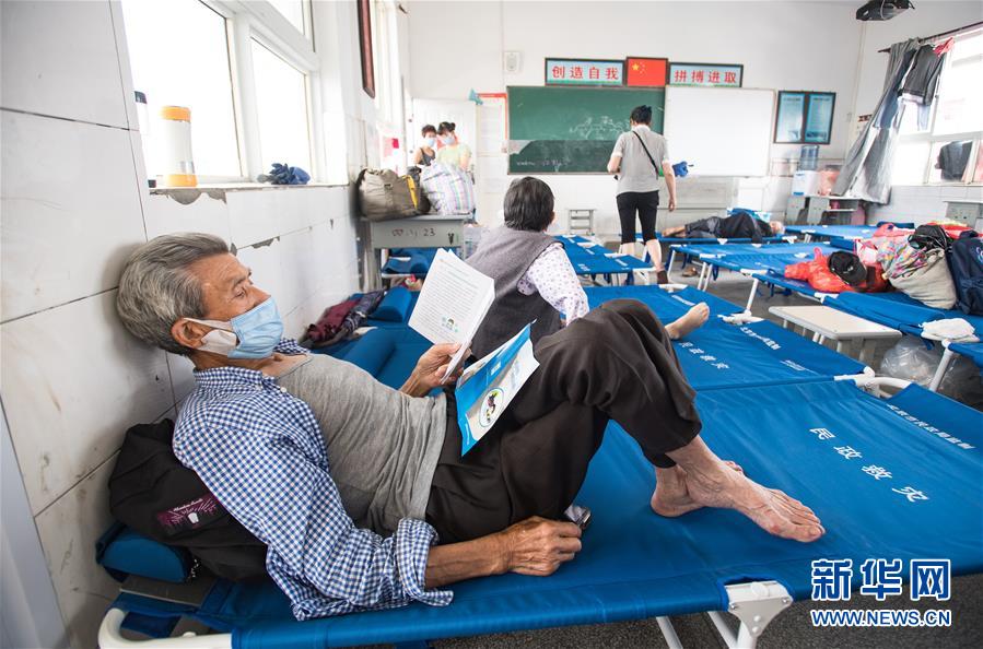 （在習近平新時代中國特色社會主義思想指引下&mdash;&mdash;新時代新作為新篇章&middot;習近平總書記關切事&middot;圖文互動）（5）戰(zhàn)疫魔,斗洪魔&mdash;&mdash;湖北全力應對防疫、防汛疊加&ldquo;雙考&rdquo;