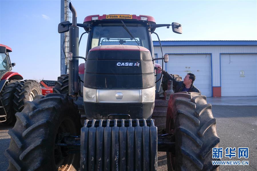 （在習(xí)近平新時(shí)代中國特色社會(huì)主義思想指引下&mdash;&mdash;新時(shí)代新作為新篇章&middot;習(xí)近平總書記關(guān)切事&middot;圖文互動(dòng)）（4）為黑土加&ldquo;油&rdquo;&mdash;&mdash;&ldquo;耕地中的大熊貓&rdquo;，我們這樣保護(hù)