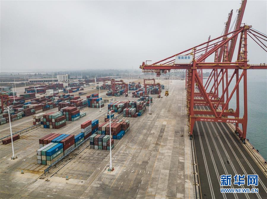 （在習(xí)近平新時(shí)代中國特色社會(huì)主義思想指引下&mdash;&mdash;新時(shí)代新作為新篇章&middot;習(xí)近平總書記關(guān)切事&middot;圖文互動(dòng)）（3）感受開放新魅力&mdash;&mdash;海南自由貿(mào)易港建設(shè)開局觀察