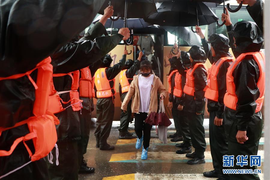 （防汛抗洪&middot;圖文互動）（4）哪里有需要就戰(zhàn)斗在哪里&mdash;&mdash;武警安徽總隊(duì)黃山支隊(duì)抗洪搶險(xiǎn)記事