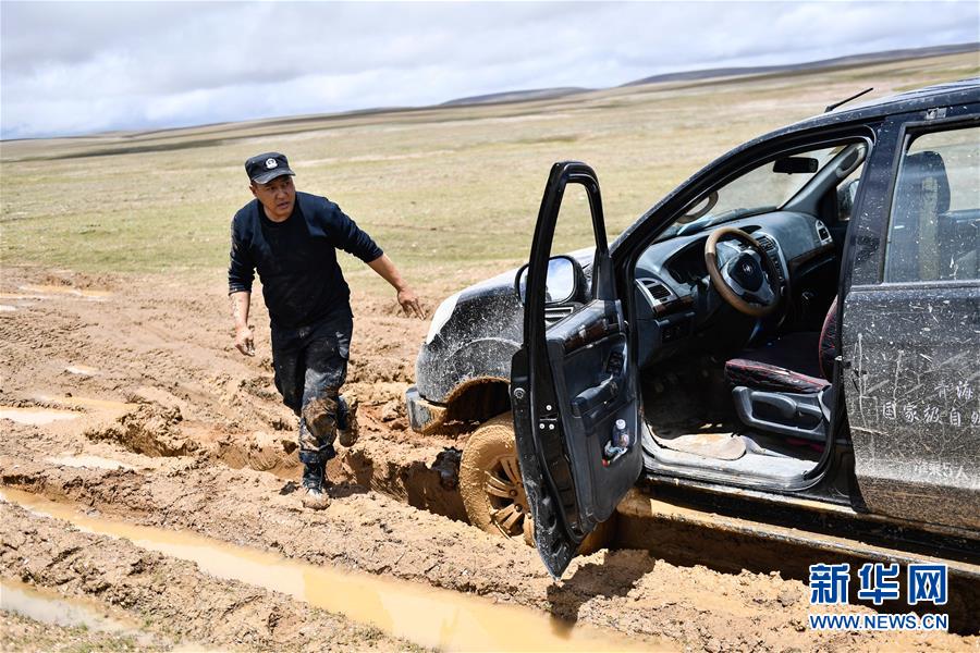 （圖文互動）（3）記者手記：可可西里，&ldquo;挪&rdquo;向&ldquo;藏羚羊大產(chǎn)房&rdquo;的14個半小時