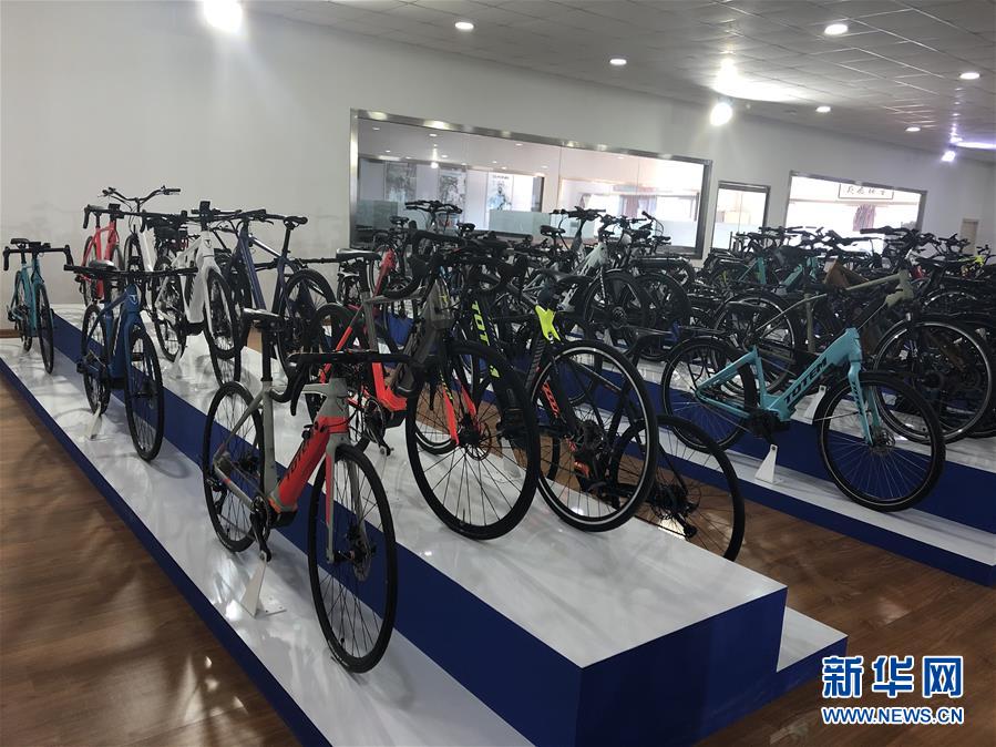 （在習(xí)近平新時代中國特色社會主義思想指引下&mdash;&mdash;新時代新作為新篇章&middot;習(xí)近平總書記關(guān)切事&middot;圖文互動）（11）激發(fā)每個經(jīng)濟(jì)&ldquo;細(xì)胞&rdquo;的活力&mdash;&mdash;千方百計把市場主體保護(hù)好