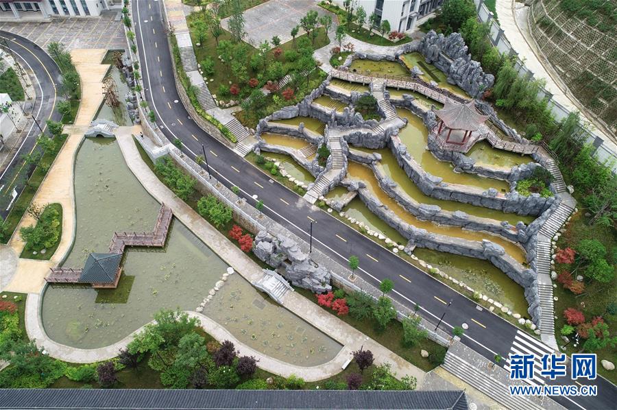 （新華視點(diǎn)&middot;圖文互動）（2）學(xué)校建漂亮點(diǎn)本無錯，為何這所&ldquo;豪華中學(xué)&rdquo;讓人困惑？