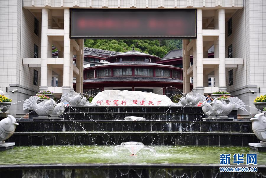 （新華視點(diǎn)&middot;圖文互動）（3）學(xué)校建漂亮點(diǎn)本無錯，為何這所&ldquo;豪華中學(xué)&rdquo;讓人困惑？