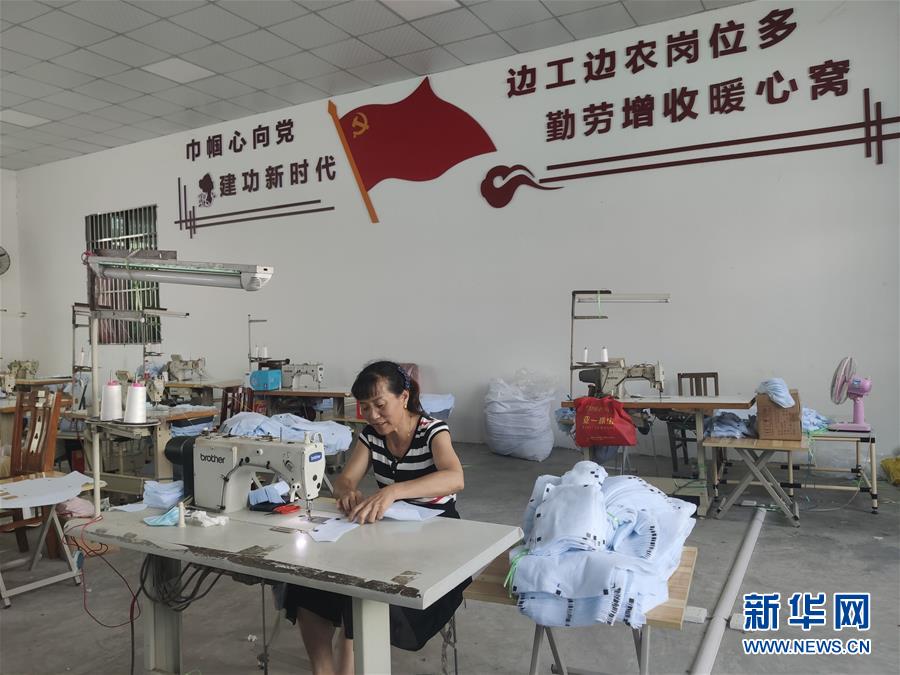 （決戰(zhàn)決勝脫貧攻堅(jiān)&middot;圖文互動(dòng)）（2）安居樂(lè)業(yè)并重，搬遷脫貧同步&mdash;&mdash;湖北88萬(wàn)搬遷群眾脫貧觀察 