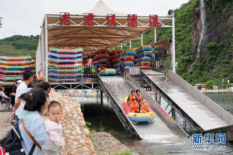 （新華全媒頭條&middot;走向我們的小康生活&middot;圖文互動）（6）長城腳下，小康村串成&ldquo;珍珠鏈&rdquo;