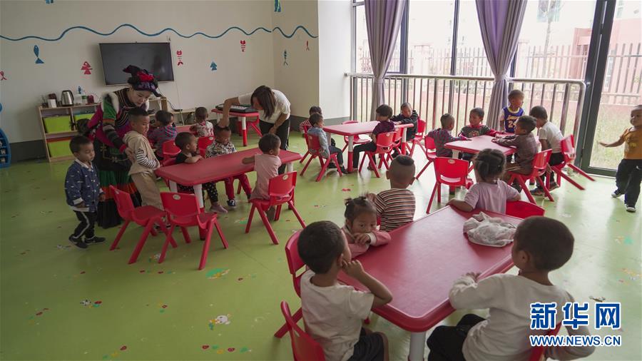 （新華全媒頭條&middot;決戰(zhàn)決勝脫貧攻堅&middot;督戰(zhàn)未摘帽貧困縣&middot;圖文互動）（2）苦蕎花開大涼山&mdash;&mdash;四川7個未摘帽縣脫貧攻堅一線觀察