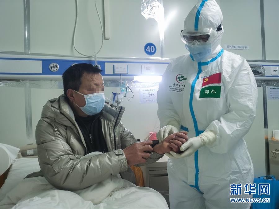 （抗疫一線醫(yī)務人員英雄群體&middot;圖文互動）（2）合力護航生命之舟&mdash;&mdash;遼寧、上海、廣東等醫(yī)療隊聯(lián)手決戰(zhàn)雷神山