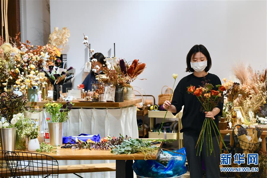 (特區(qū)40年·圖文互動(dòng))(9)老廠房變身“夢(mèng)工廠”折射廈門經(jīng)濟(jì)特區(qū)40年變遷