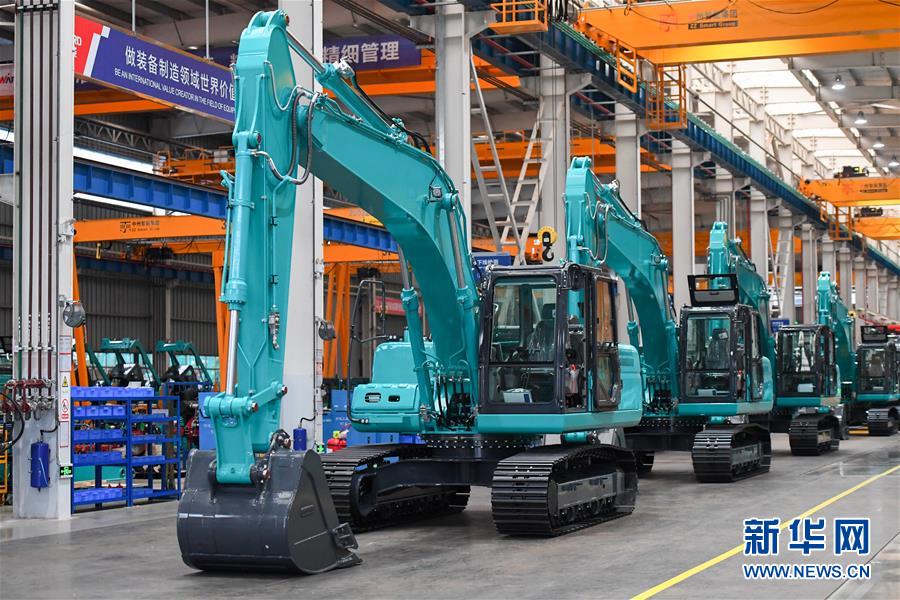 (落實(shí)“六穩(wěn)”“六保”企業(yè)見(jiàn)聞·圖文互動(dòng))(5)“智慧工廠”引領(lǐng)“生產(chǎn)節(jié)拍”——走進(jìn)山河智能一探究竟