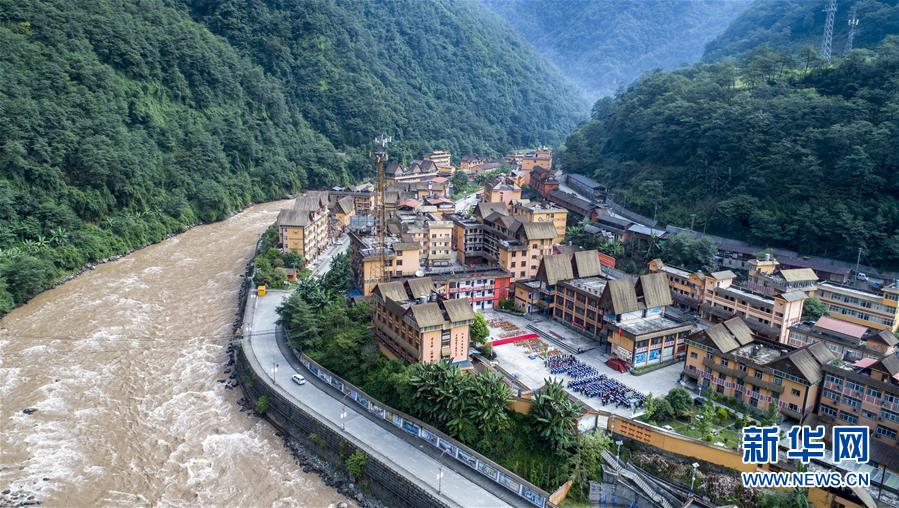 (新華全媒頭條·決戰(zhàn)決勝脫貧攻堅(jiān)·督戰(zhàn)未摘帽貧困縣·圖文互動(dòng))(5)脫貧的歌聲——云南直過(guò)民族和人口較少民族共入新時(shí)代