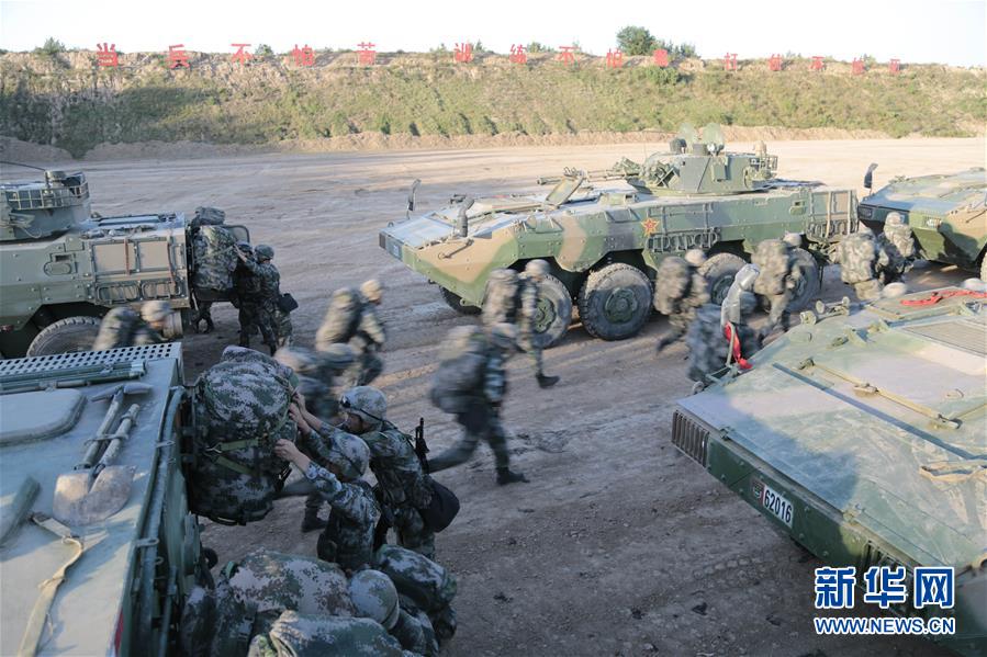 （在習(xí)近平強(qiáng)軍思想指引下&middot;我們在戰(zhàn)位報(bào)告&middot;圖文互動）（2）中部戰(zhàn)區(qū)陸軍某旅&ldquo;大功三連&rdquo;：建功新時(shí)代