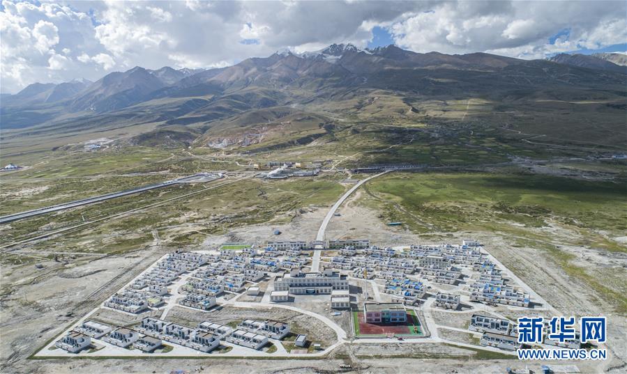 （新華全媒頭條&middot;走向我們的小康生活&middot;圖文互動(dòng)）（1）扎西德勒，我們的新家園&mdash;&mdash;西藏易地扶貧搬遷搬出幸福美好新生活