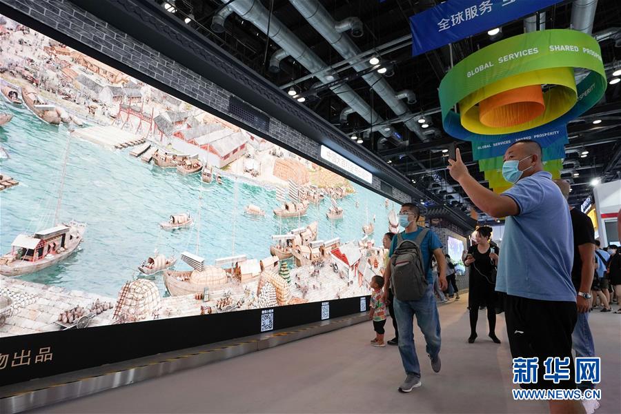 （新華全媒頭條&middot;圖文互動）（13）奮斗結(jié)碩果，再寫新篇章&mdash;&mdash;寫在共和國71周年華誕之際