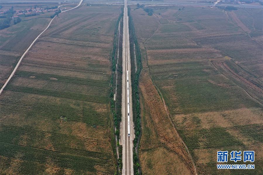 (坐著高鐵看中國)(1)哈大高鐵:駛向希望的田野