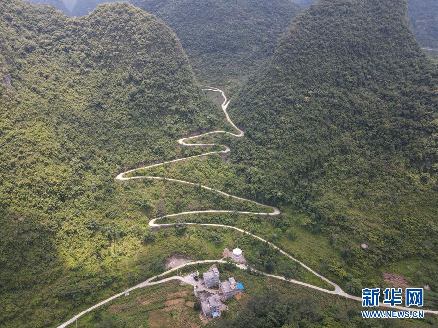 （新華全媒頭條&middot;圖文互動）（2）決戰(zhàn)千山萬弄間&mdash;&mdash;廣西&ldquo;極貧角落&rdquo;最后攻堅記